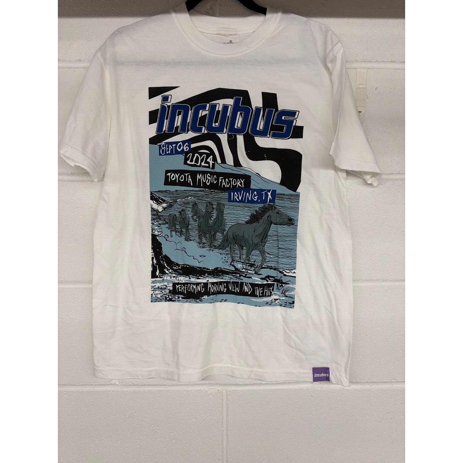 Sz Medium M New Incubus Toyota Music Factory Irving Tx Tour Band Horse White Sz Medium M New Incubus Toyota Music Factory Irving Tx Tour Band Horse White